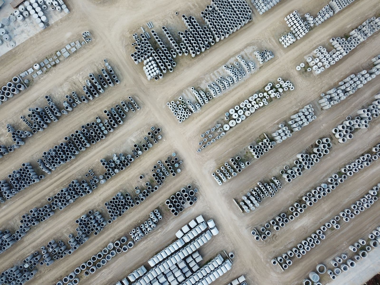 Space manufacturing supply chain for spacecraft components