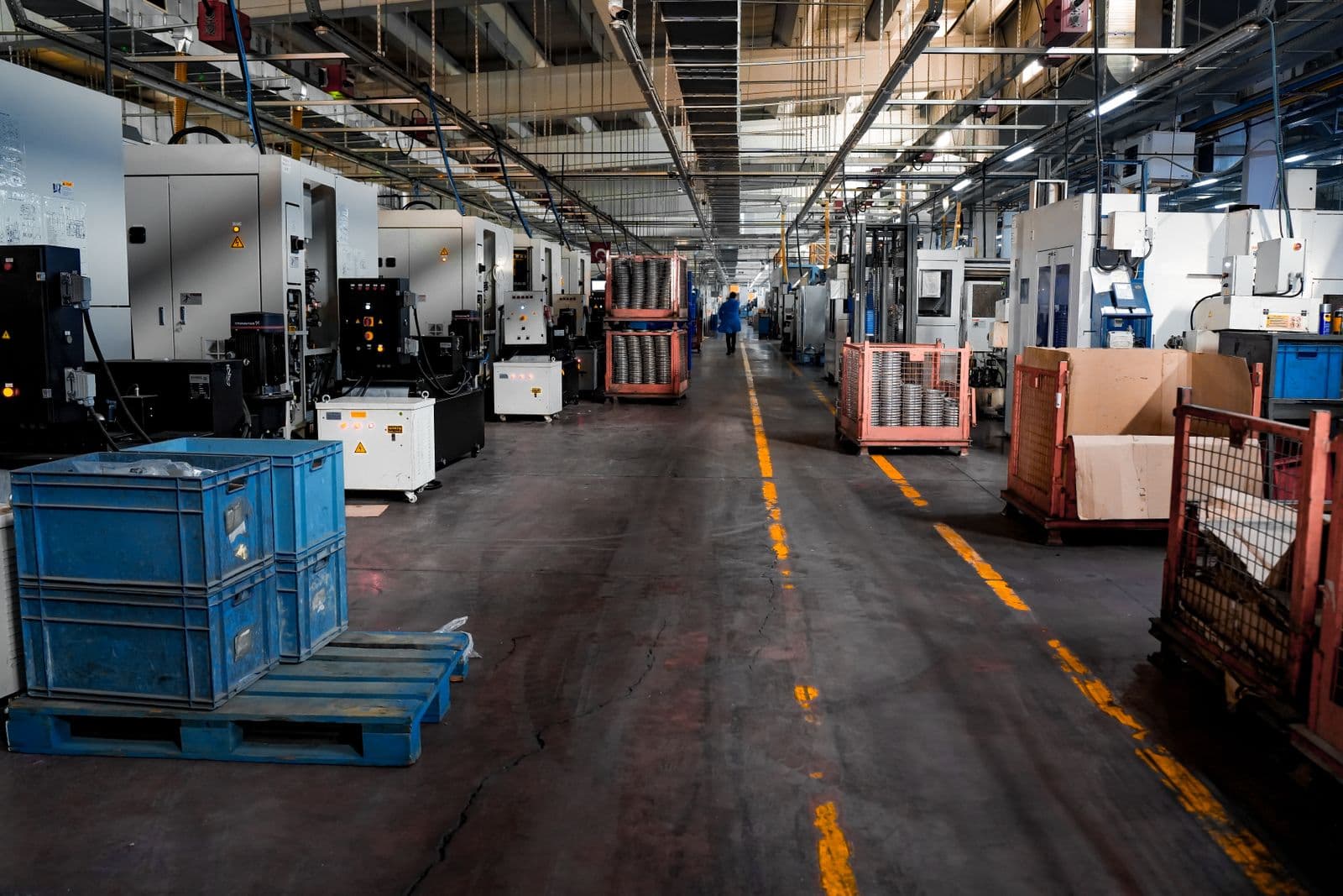 Supply chain risk management for manufacturing logistics